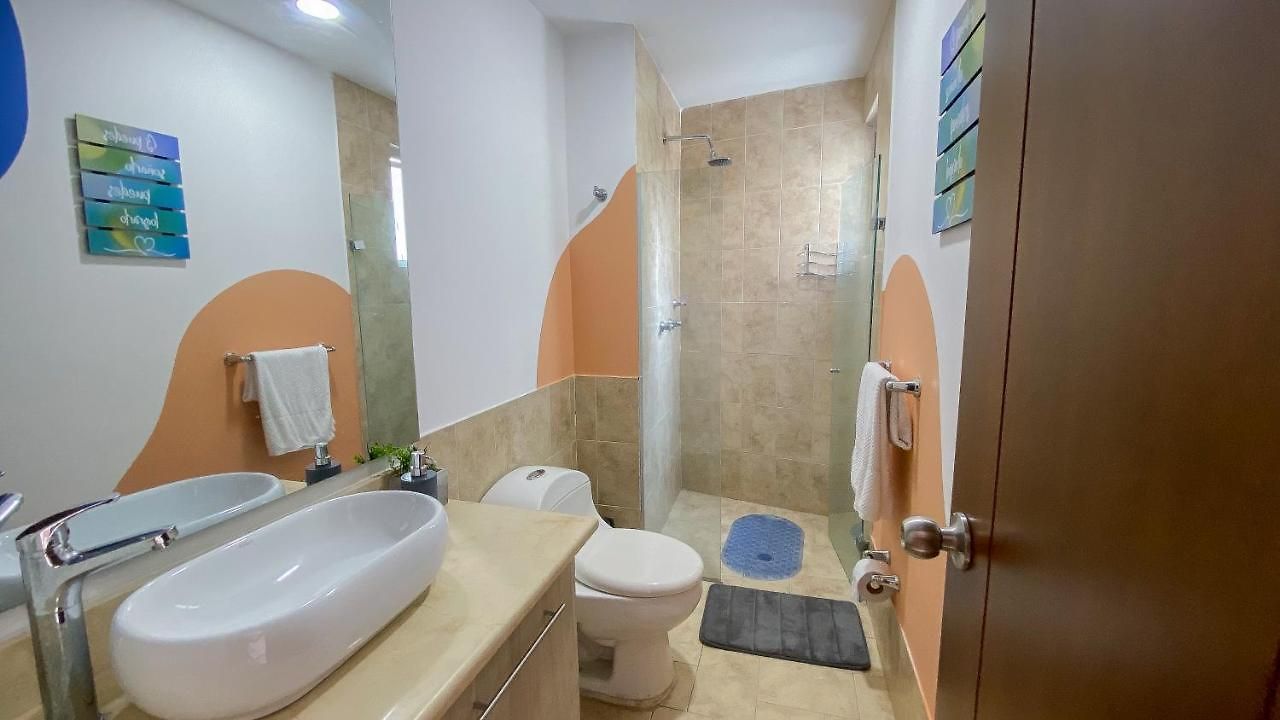Amplio Apartamento Cerca De Todo