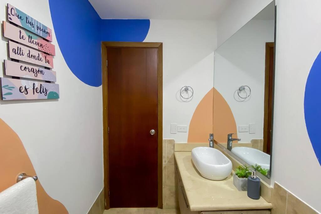 Amplio Apartamento Cerca De Todo * Cartagena